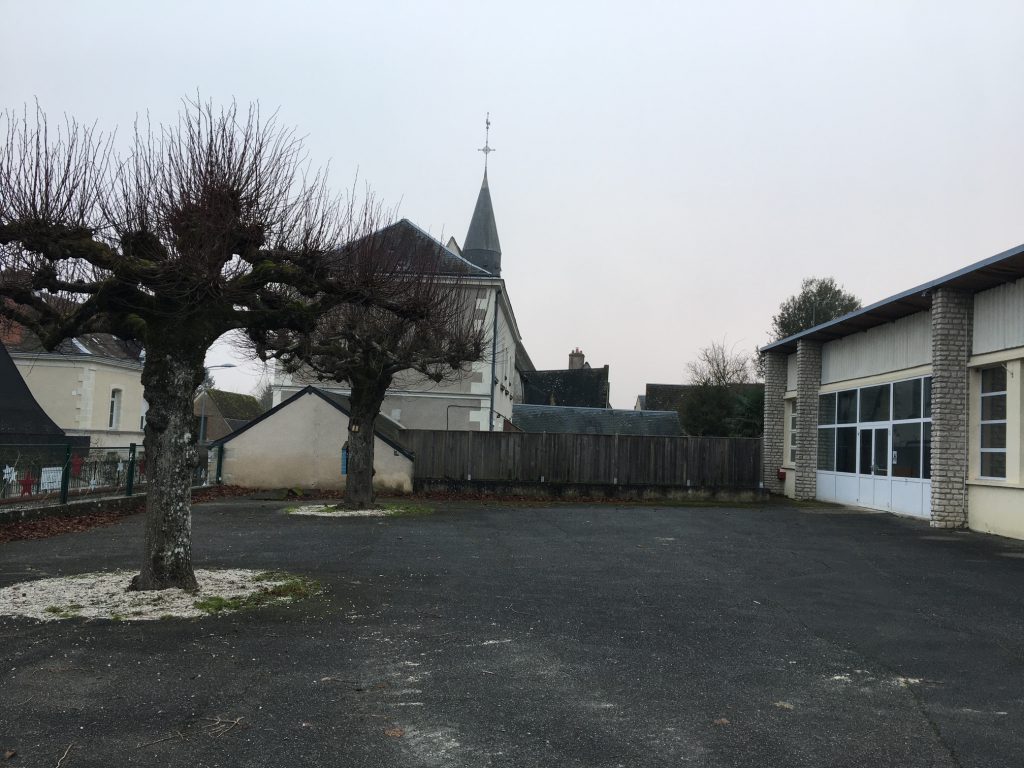 cour maison asso 2.2025