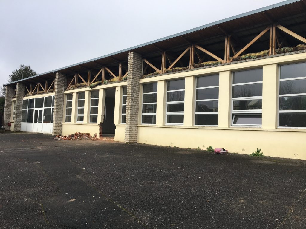 début destruction maison des asso 1.02.25