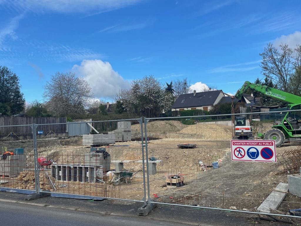 le second bâtiment se prépare 30.03.26